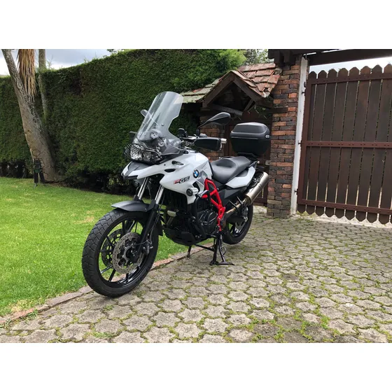 Excelente F700 Gs Premium