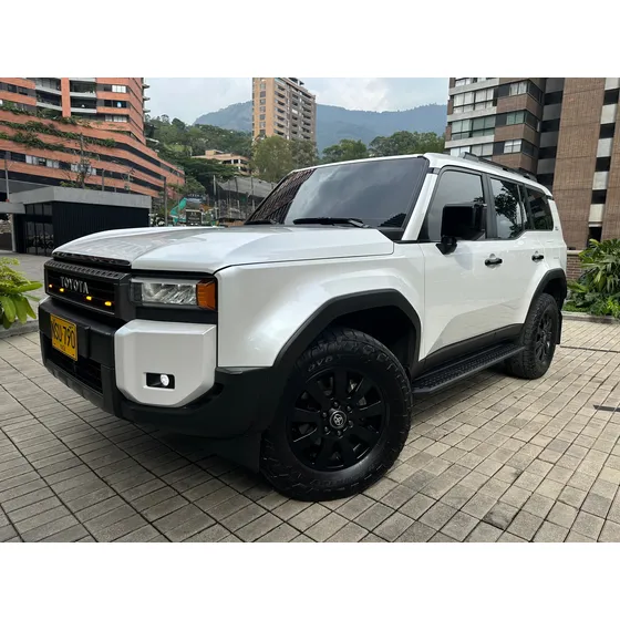 Toyota Land Cruiser Prado 2.4 First Edition At8