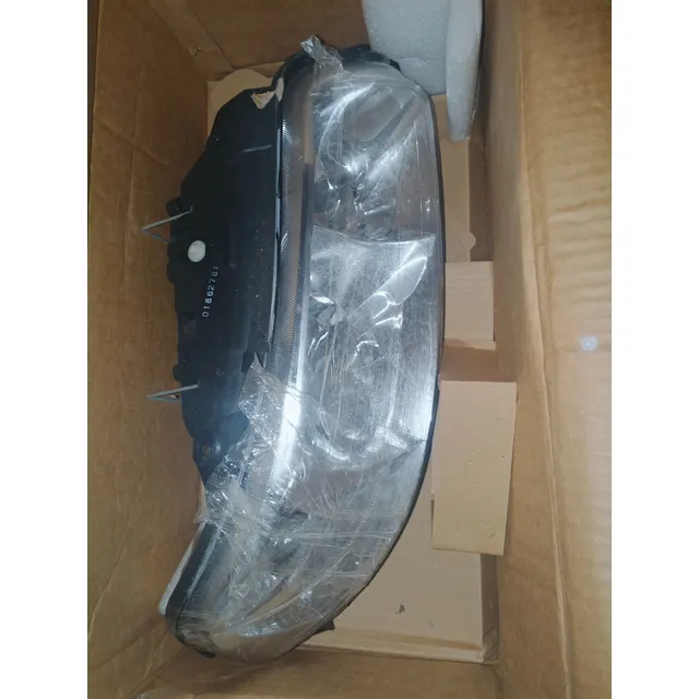 Faro Derecho De Volkswagen Gol