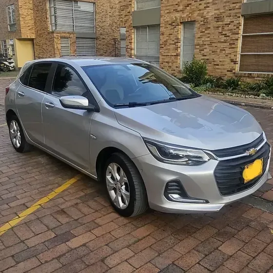 Chevrolet Onix 2021 1.0t Premier Hatch At