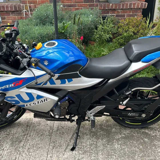 Suzuki Gixxer Sf 250