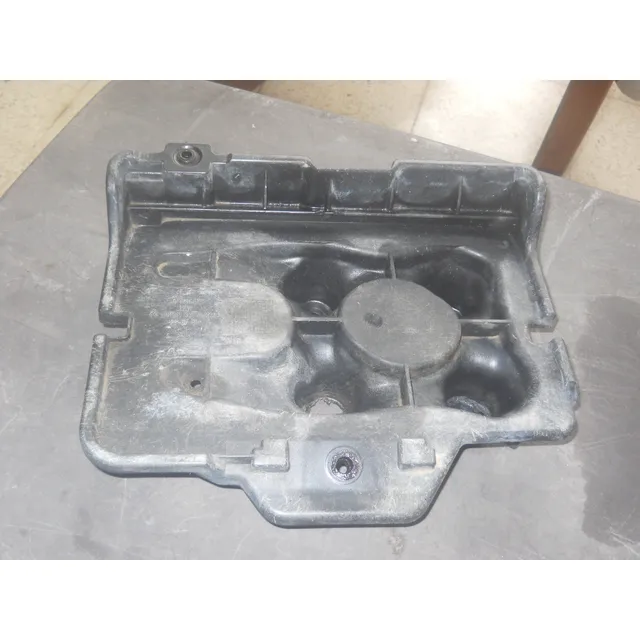 Vendo Caja De Bateria De Volkswagen Golf, # 1j0 915 333 A