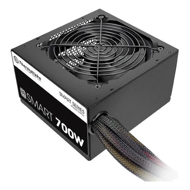 Fuente de poder para PC Thermaltake Technology Smart Series SP-700AH2NKW 700W black 110V