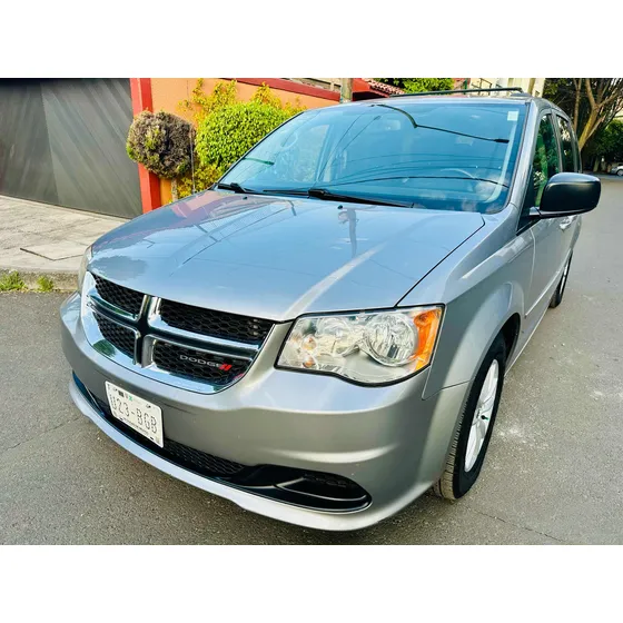 Dodge Grand Caravan 3.7 Sxt At