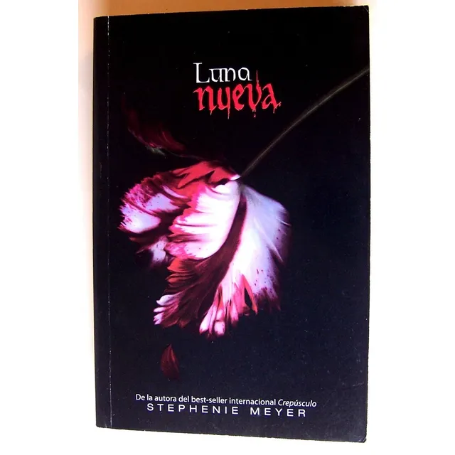 Luna Nueva Stephenie Meyer Novela Libro A