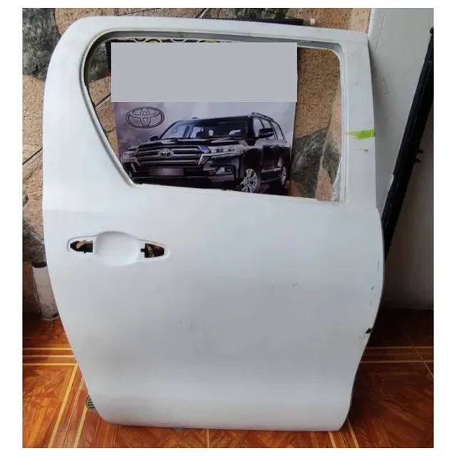 Puerta Trasera Derecha Hilux Dubai Usada
