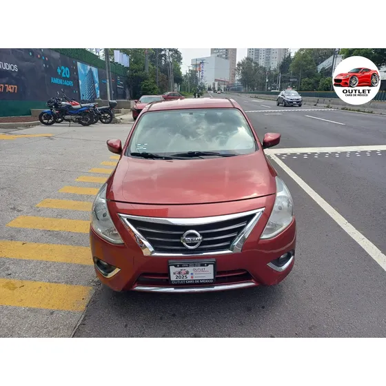 Nissan Versa 1.6 Advance At