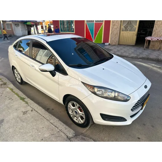 Ford Fiesta 1.6 Sportback Se