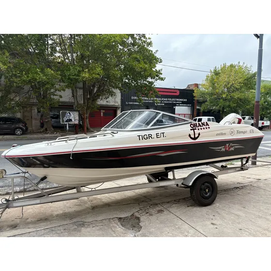 Lancha 3v Tango 4.70mt Con Evenrrude 60 E-tec 3 Horas Uso