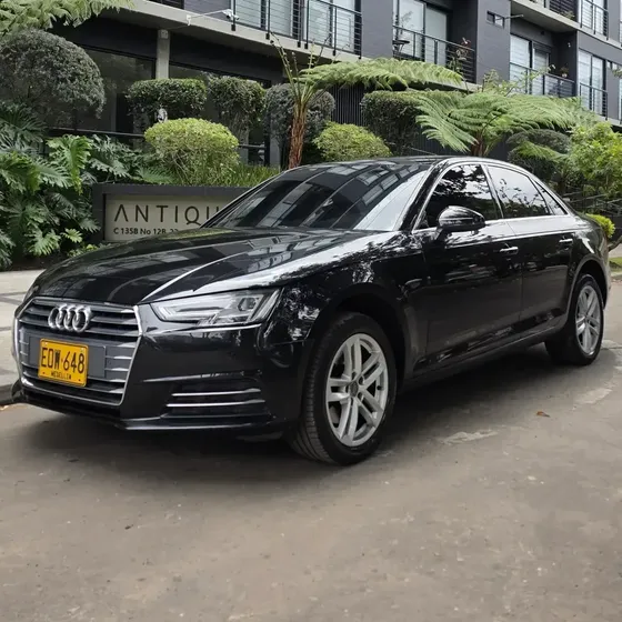 Audi A4 2018 2.0 Tfsi Ambition