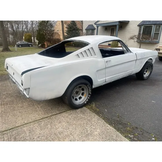 Mustang Fastback 65 