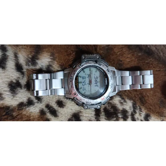 Reloj Casio Pathfinder