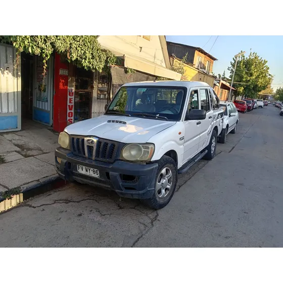 Mahindra Pik-up Xl D/c 4x2 Eiv