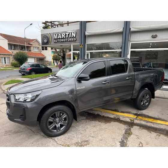 Toyota Hilux Pick-up 2.4 Cd Sr 150cv 4x2