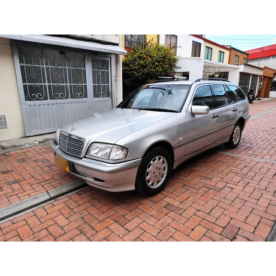 Mercedes-benz Clase C 2.4 Elegance 5 P