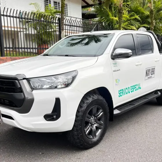 Toyota Hilux 2024 2.4 Diésel 4x4