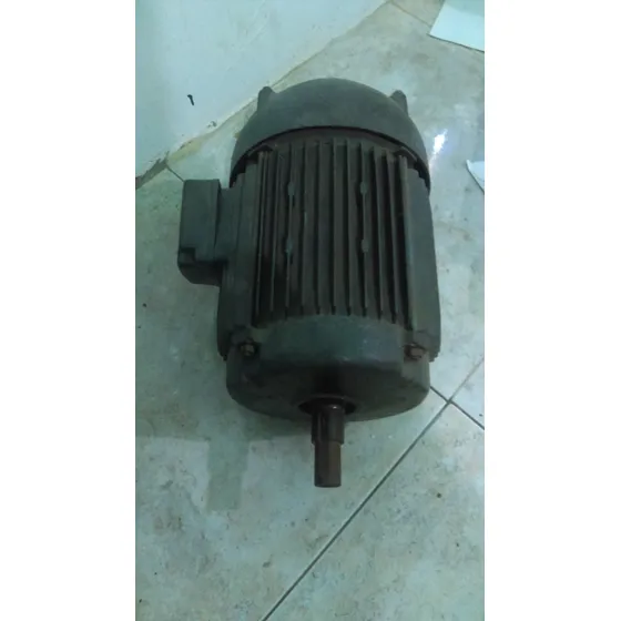 Motor 220 V Trifásico 1,5 Hp Usado 