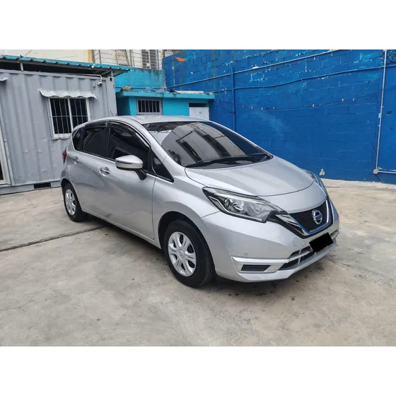 Nissan Note Japonés
