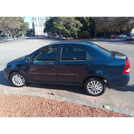 Toyota Etios 1.5 Sedan Xls