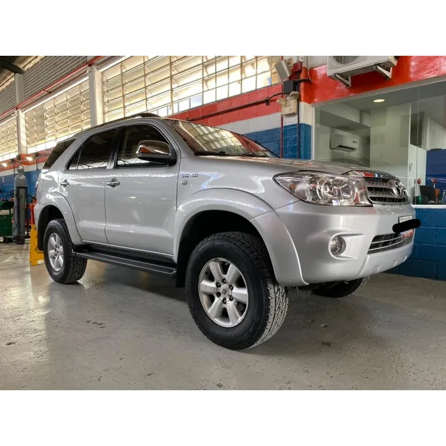 Toyota Fortuner 4x4