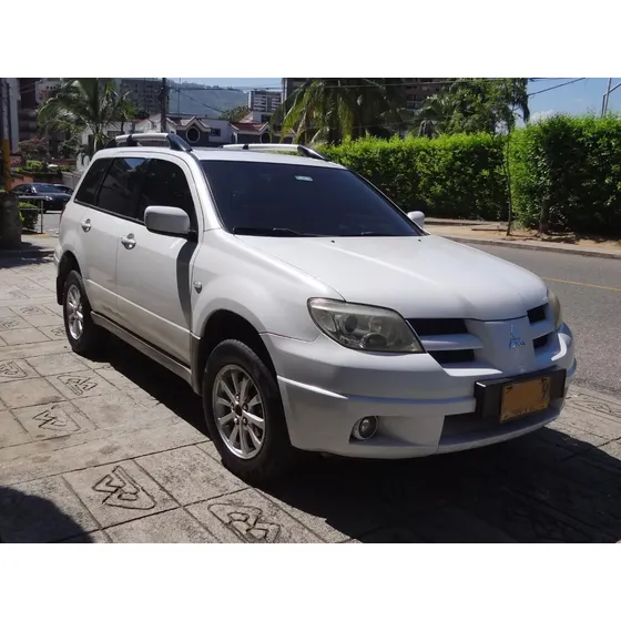 Mitsubishi Outlander 2.4 167 Hp