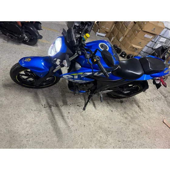 Suzuki Gixxer 250 Modelo 2023 Con 33.000 Km
