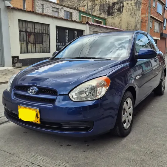 Hyundai Accent 2009 1.4 Gls 4 P