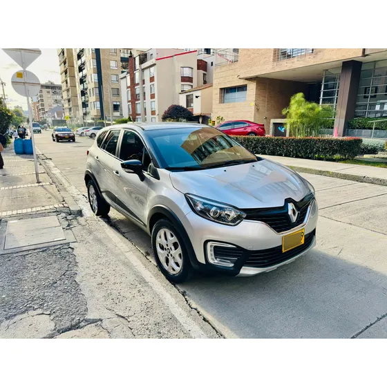 Renault Captur 2.0 Zen