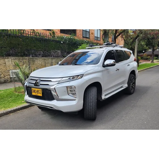 Mitsubishi Montero 2.5 215 Hp