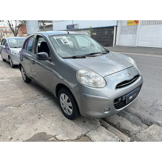 Nissan March 1.0 5p