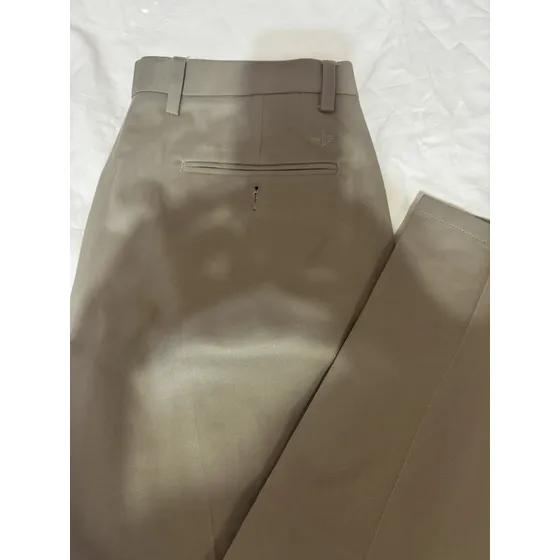 Pantalón De Hombre Dockers Kaqui Talla 32. Usado