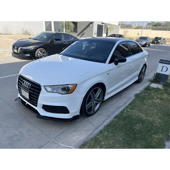 Audi A3 1.8 Sedán S Line At