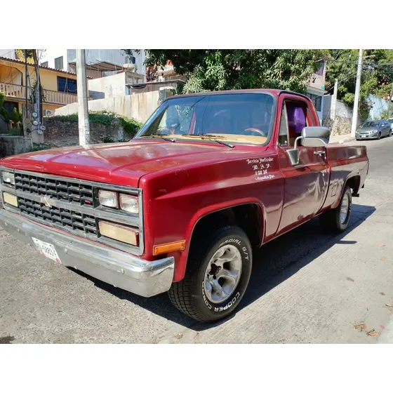 Chevrolet Cheyenne 5.3 2500 Cab Reg K 295hp 4x2 Mt