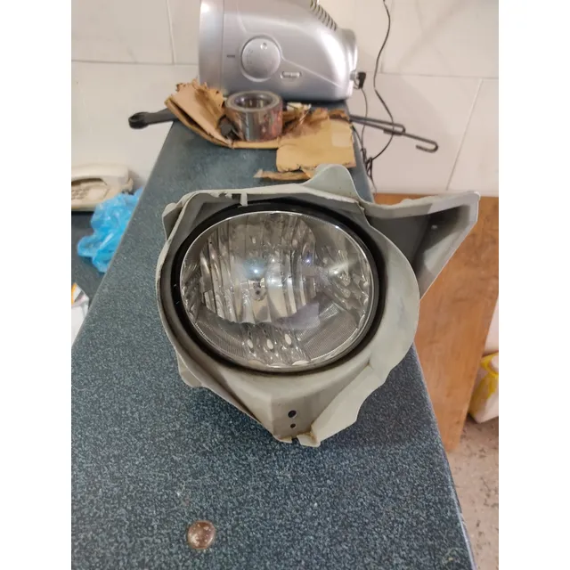 Faro Neblina Derecho Toyota Fortuner 06/11 Usado/original.