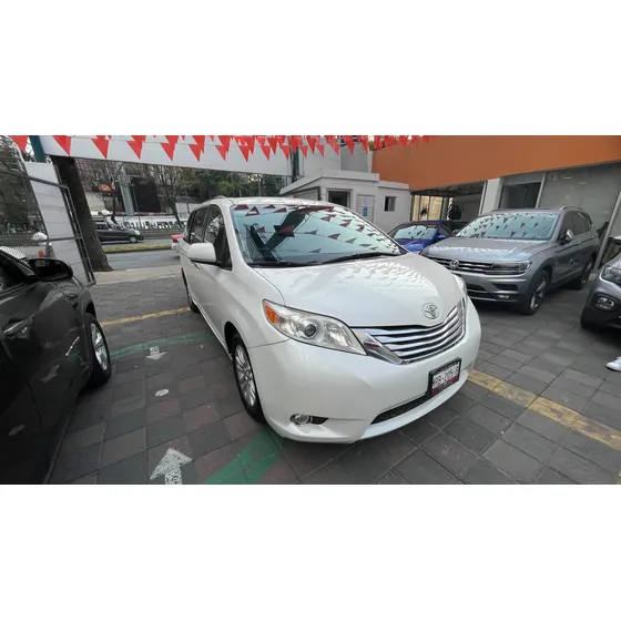 Toyota Sienna 3.5 Xle At