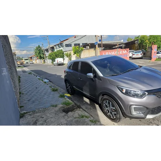 Renault Captur 1.6 Bose 16v Sce X-tronic 5p