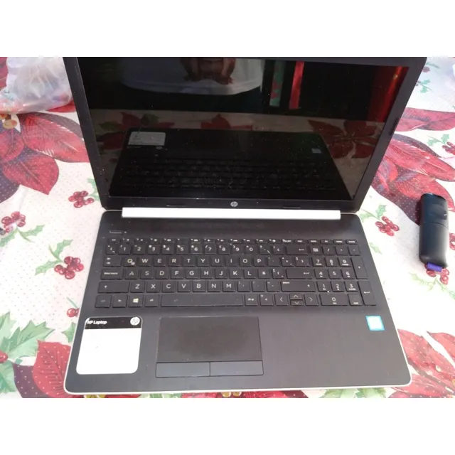 Laptop Hp 15da