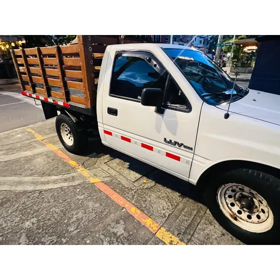 Chevrolet Luv 2.3 Std Tfr