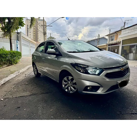 Chevrolet Onix 1.0 Lt 5p