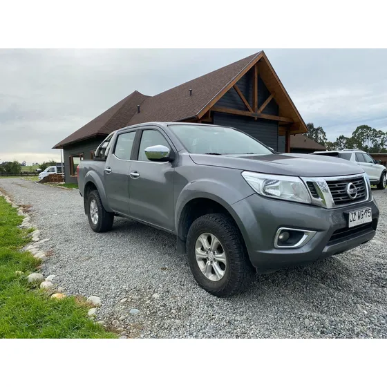Nissan Np300 Dc Xe 2.3d Mt