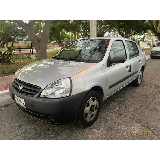 Nissan Platina 1.6 Custom Ac Mt
