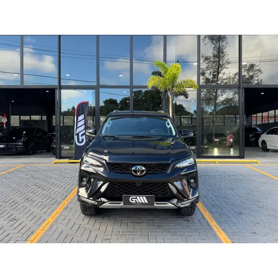 Toyota Hilux Sw4 Srx Plat. 4x4 2.8 Tb Die. Aut.