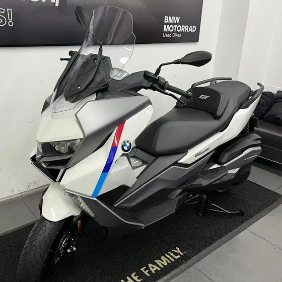 Bmw C400 Gt Blanca Con Azul Y Rojo Y Maletero