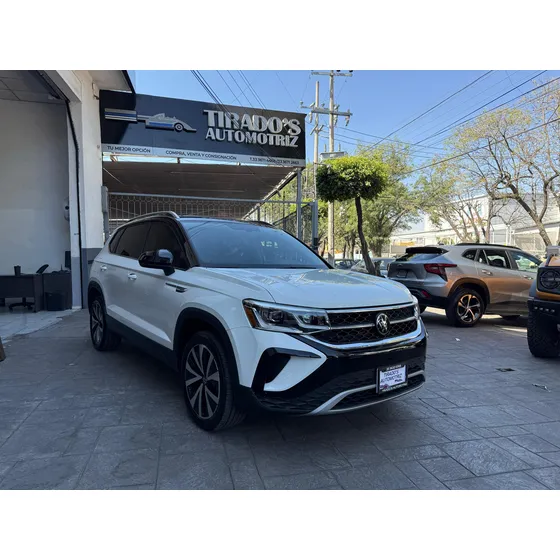 Volkswagen Taos 1.4 Tsi Highline At