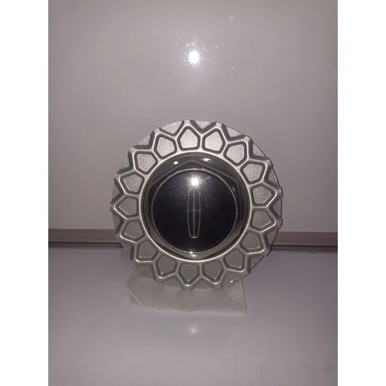Taza De Centro Rin Lincoln Town Car 92-94