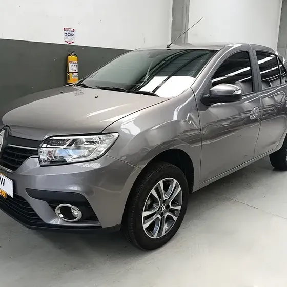 Renault Logan 2026 1.6 Intens Aut