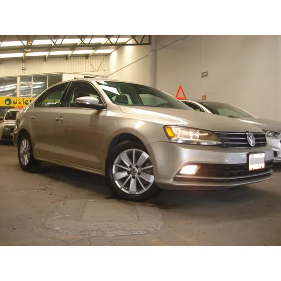 Volkswagen Jetta Tdi 2.0 Dsg Ra16 Piel Qc Dvd Gps Cámara Reversa