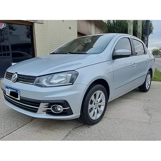 Volkswagen Voyage 1.6 Highline 101cv