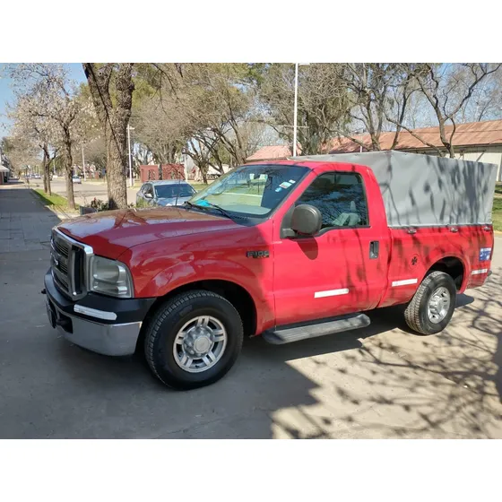 Ford F-100 3.9 Cab. Simple Xlt 4x2