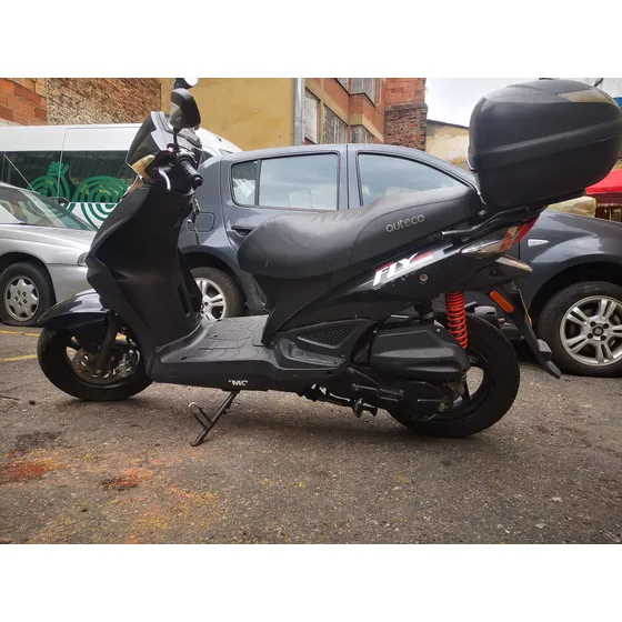 Moto Scooter Automática Cómoda Tranquila Para Manejar.
